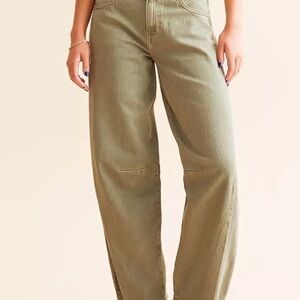 KanKan Barrel highrise horseshoe Olive Jeans 26